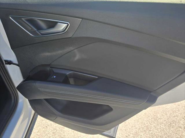 Used 2024 Audi Q4 e-tron Premium Plus image 14