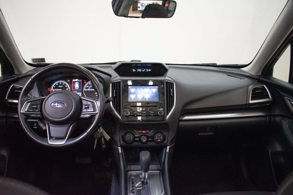 Used 2020 Subaru Forester Premium AWD/4WD image 11