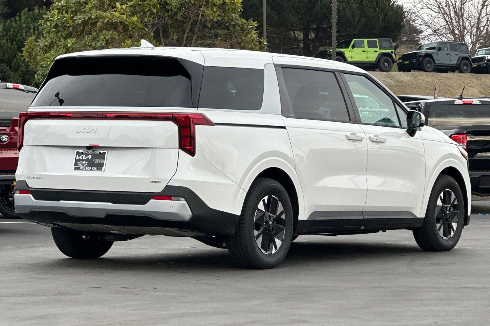 New 2026 Kia Carnival LXS image 4