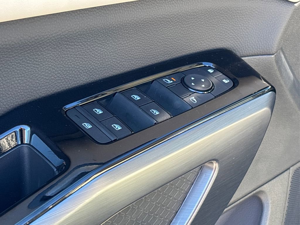 New 2025 Nissan Pathfinder SL image 36