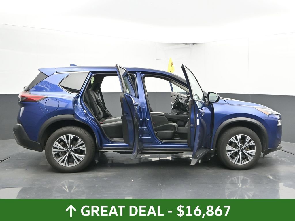 Used 2023 Nissan Rogue SV image 58