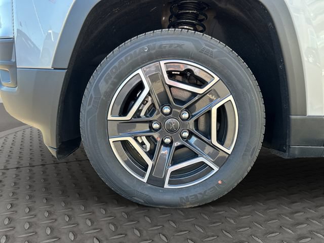 New 2026 Jeep Cherokee Laredo AWD/4WD image 23