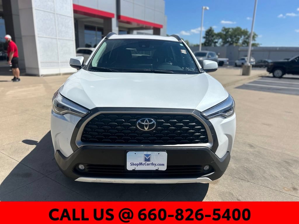 Used 2022 Toyota Corolla Cross XLE AWD/4WD image 2