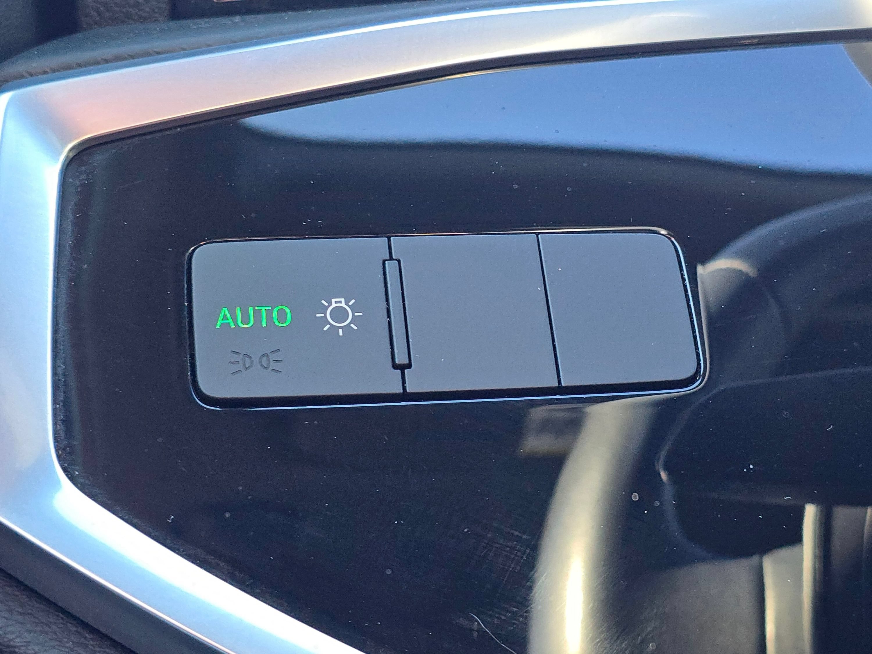Used 2022 Audi Q3 2.0T Premium w/ Convenience Package AWD/4WD image 38