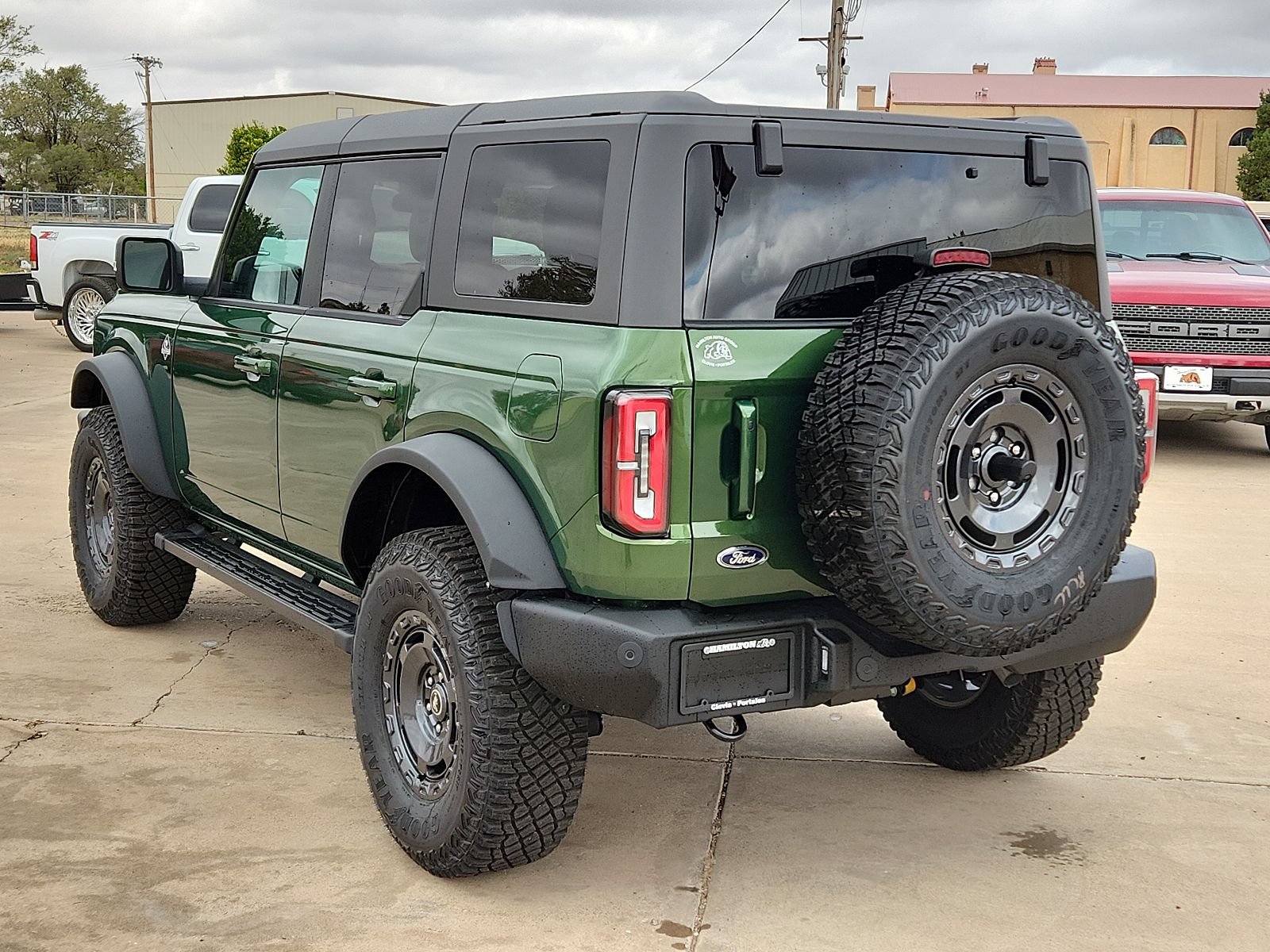 New 2024 Ford Bronco Outer Banks AWD/4WD image 3