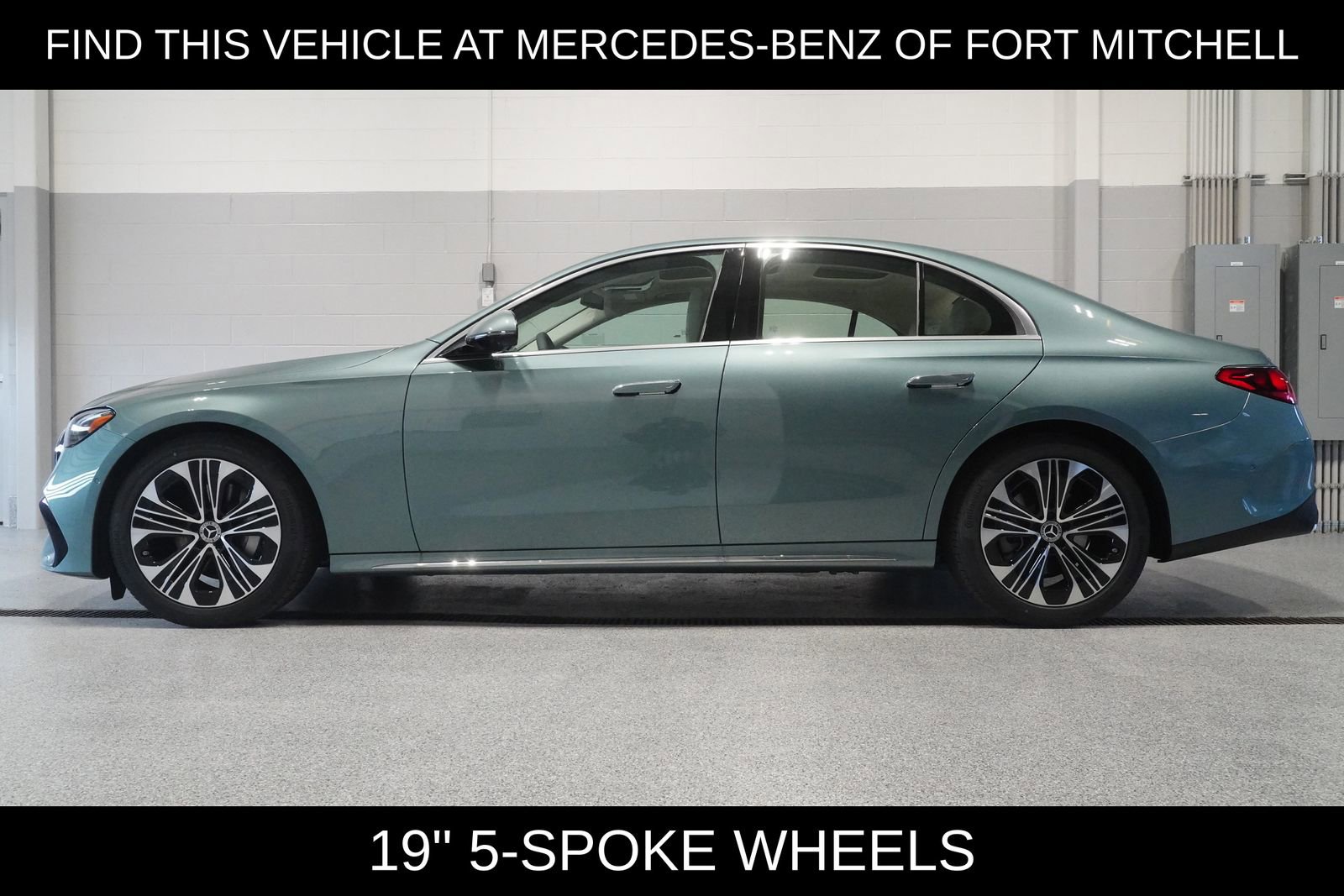 New 2026 Mercedes-Benz E 350 4MATIC Sedan image 4