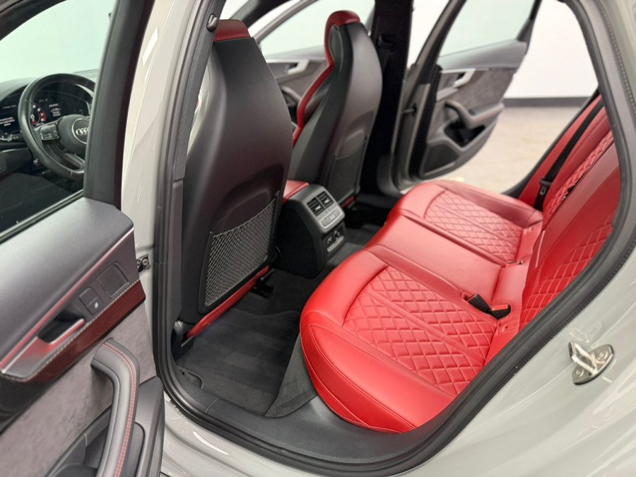 Used 2019 Audi S4 Premium Plus w/ Premium Plus Package AWD/4WD image 40