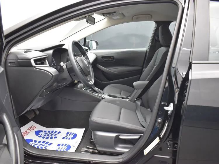 Used 2025 Toyota Corolla LE image 14