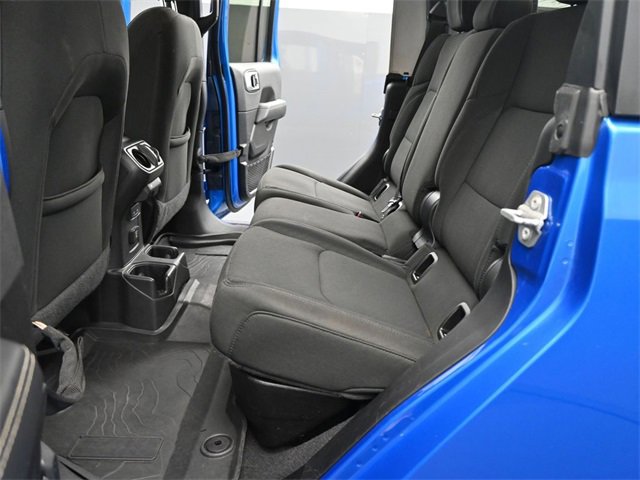 Used 2021 Jeep Gladiator Overland image 13