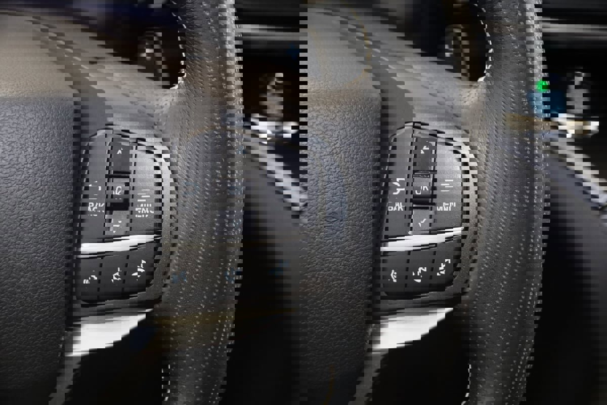 Used 2020 Ford Explorer ST w/ Premium Technology Package image 39