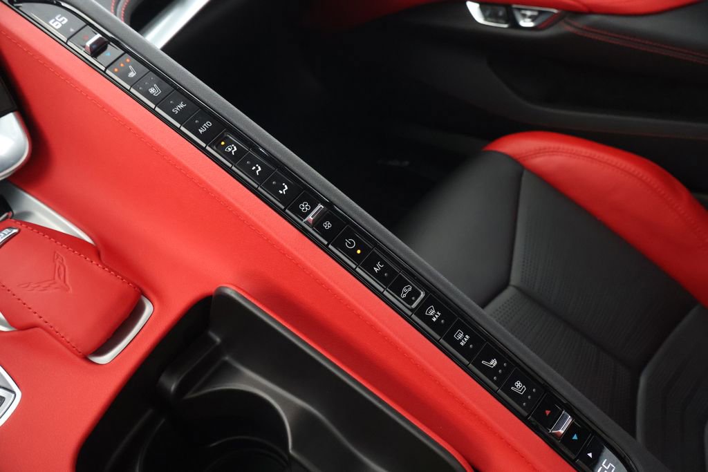 Used 2022 Chevrolet Corvette Stingray Preferred Conv w/ 2LT RWD image 35
