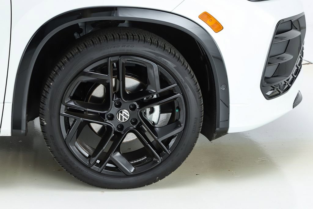 New 2026 Volkswagen Tiguan SE R-Line image 14