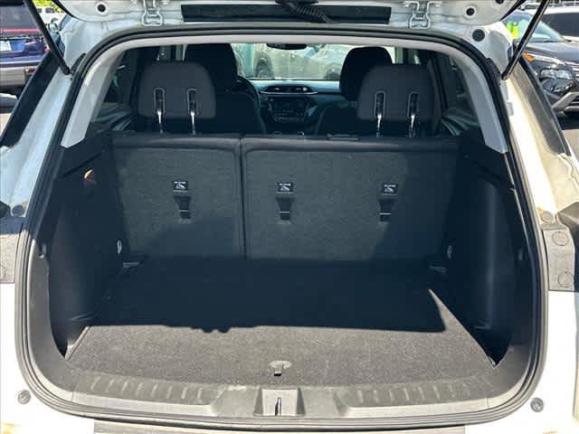 Used 2023 Chevrolet TrailBlazer LT w/ Convenience Package FWD image 26
