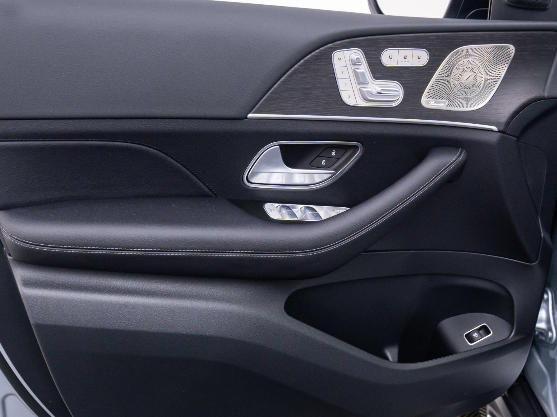 New 2026 Mercedes-Benz GLS 450 4MATIC image 14