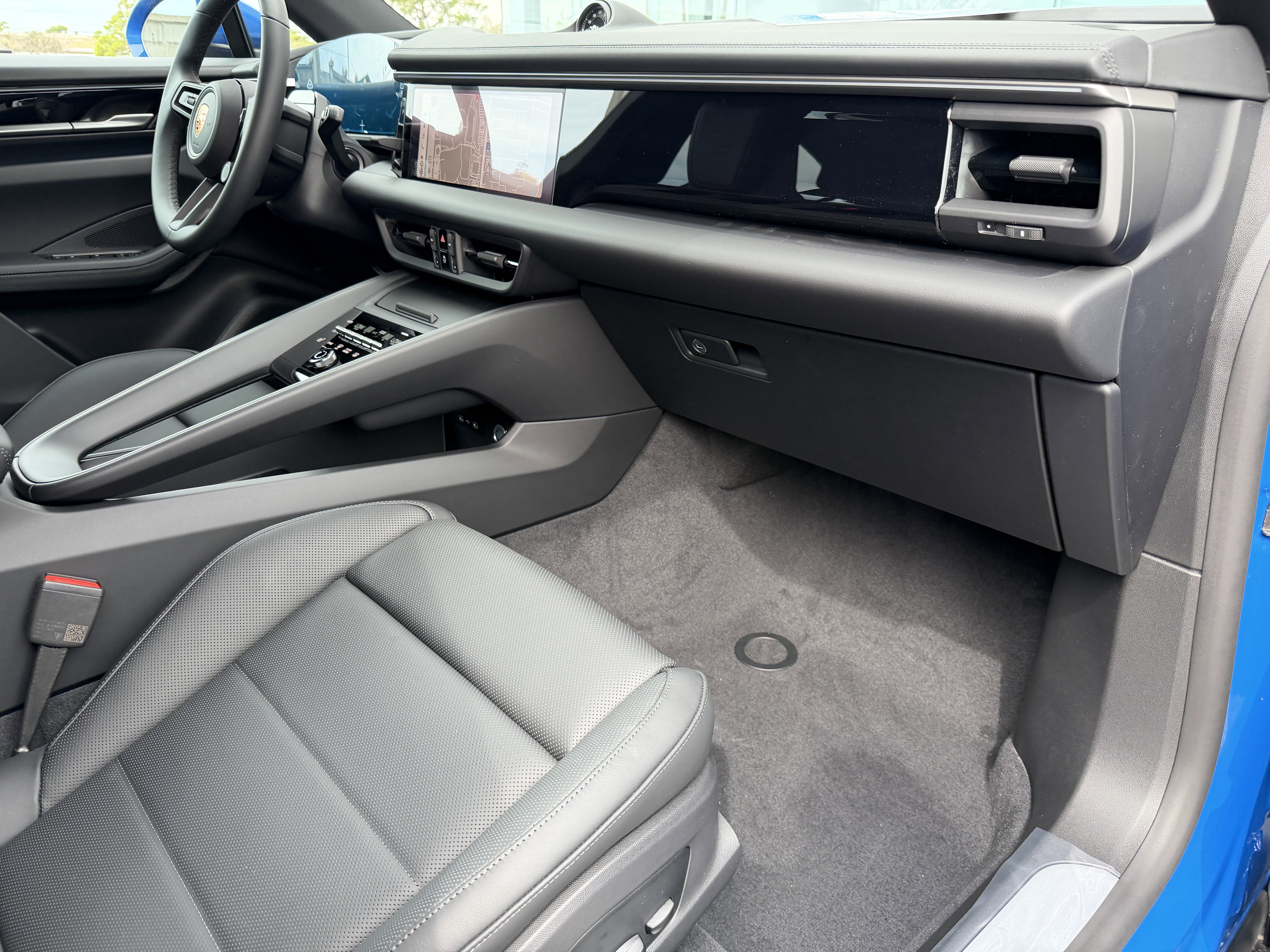 New 2026 Porsche Macan Electric image 16