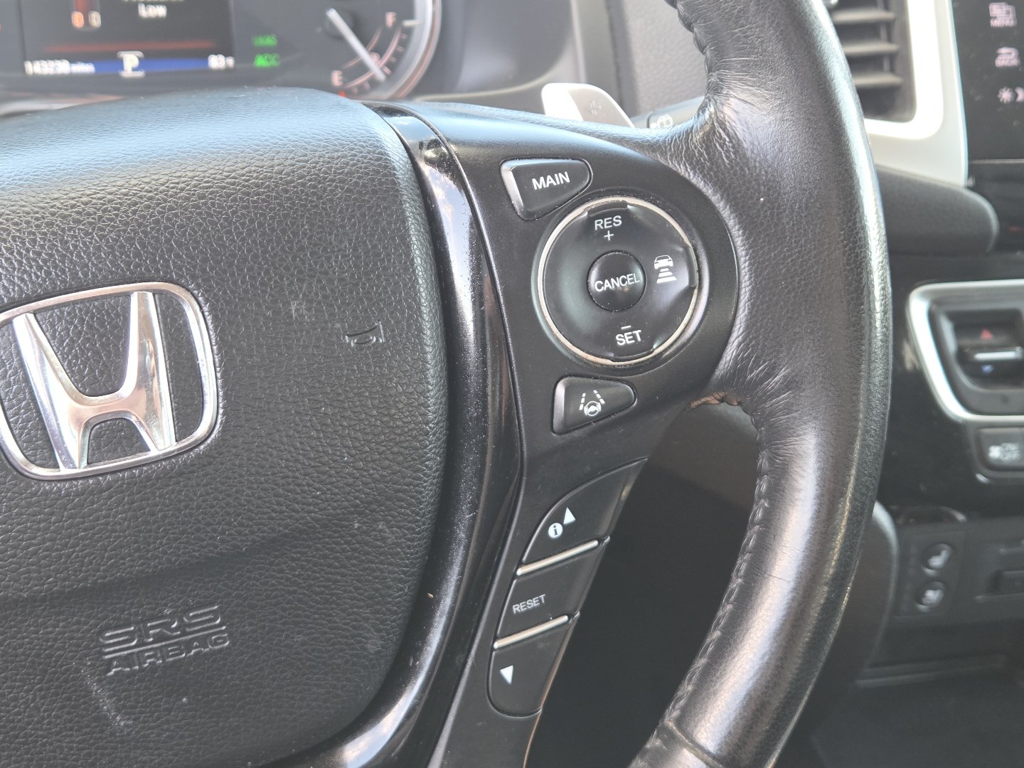 Used 2016 Honda Pilot Elite image 8