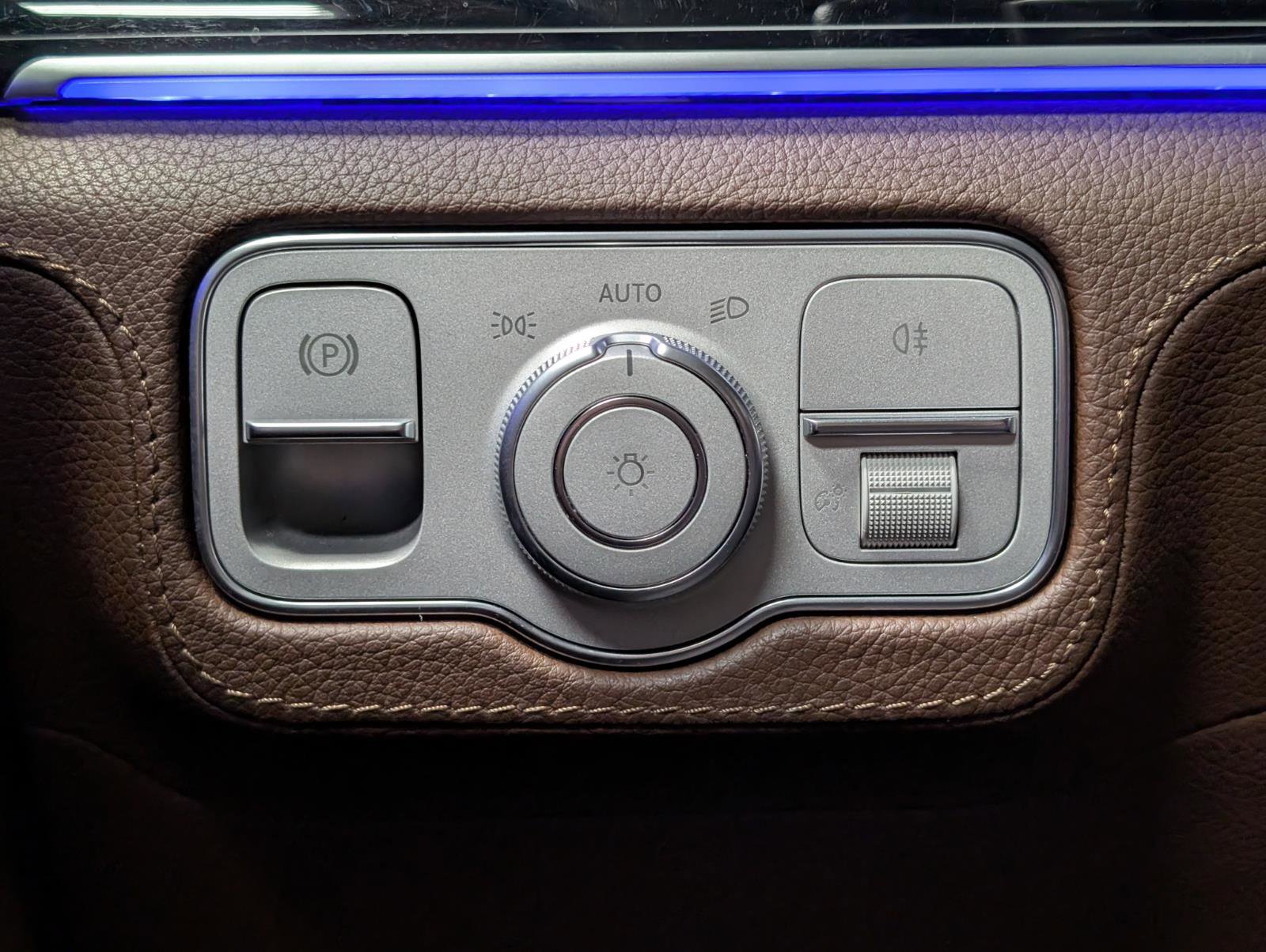 Used 2024 Mercedes-Benz GLS 450 4MATIC w/ Pinnacle Trim Package image 41