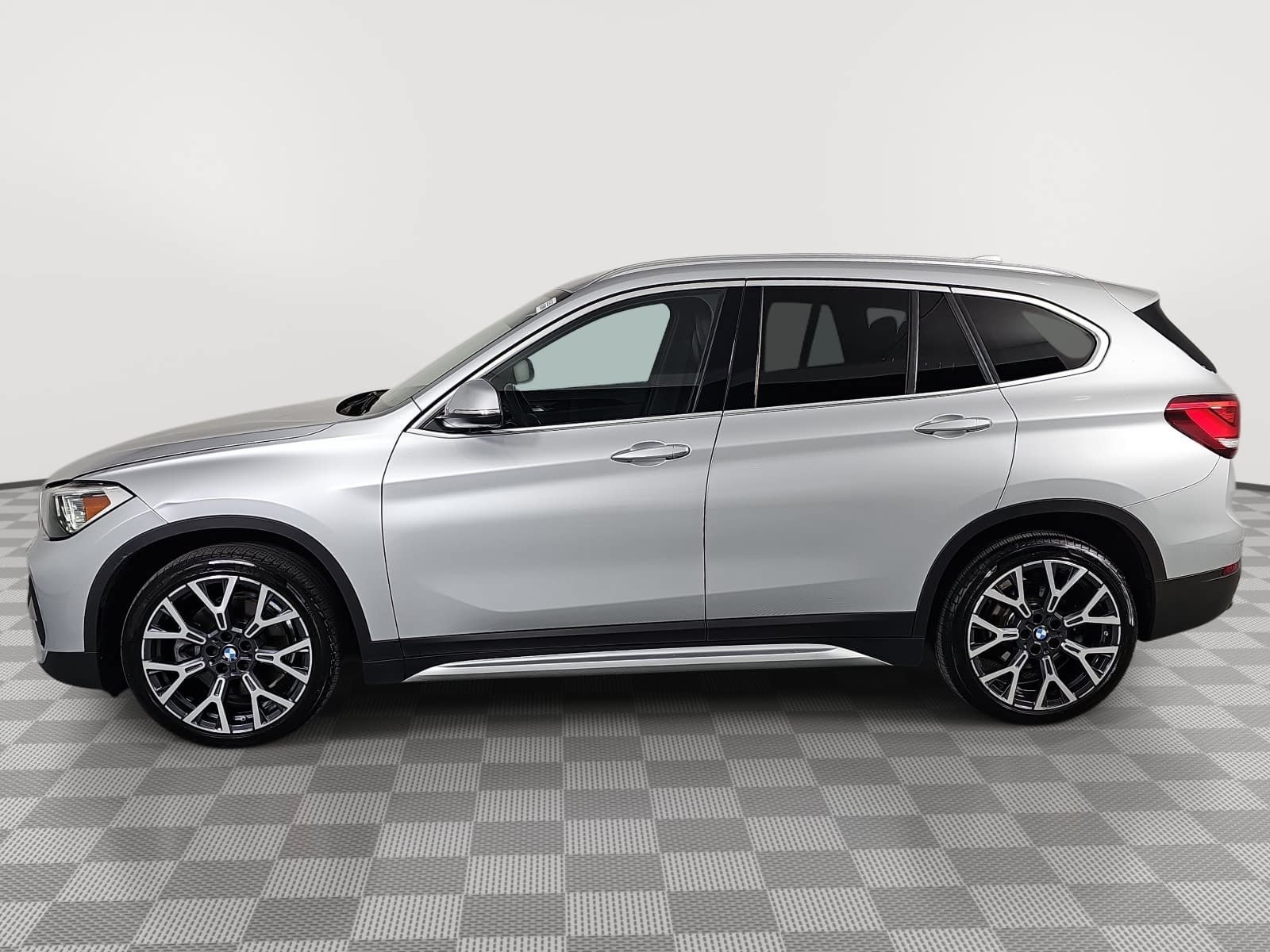 Used 2021 BMW X1 sDrive28i w/ Convenience Package FWD image 5
