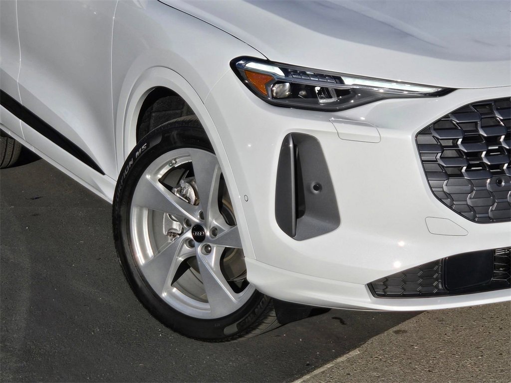 New 2025 Audi Q5 2.0T Premium Plus image 9