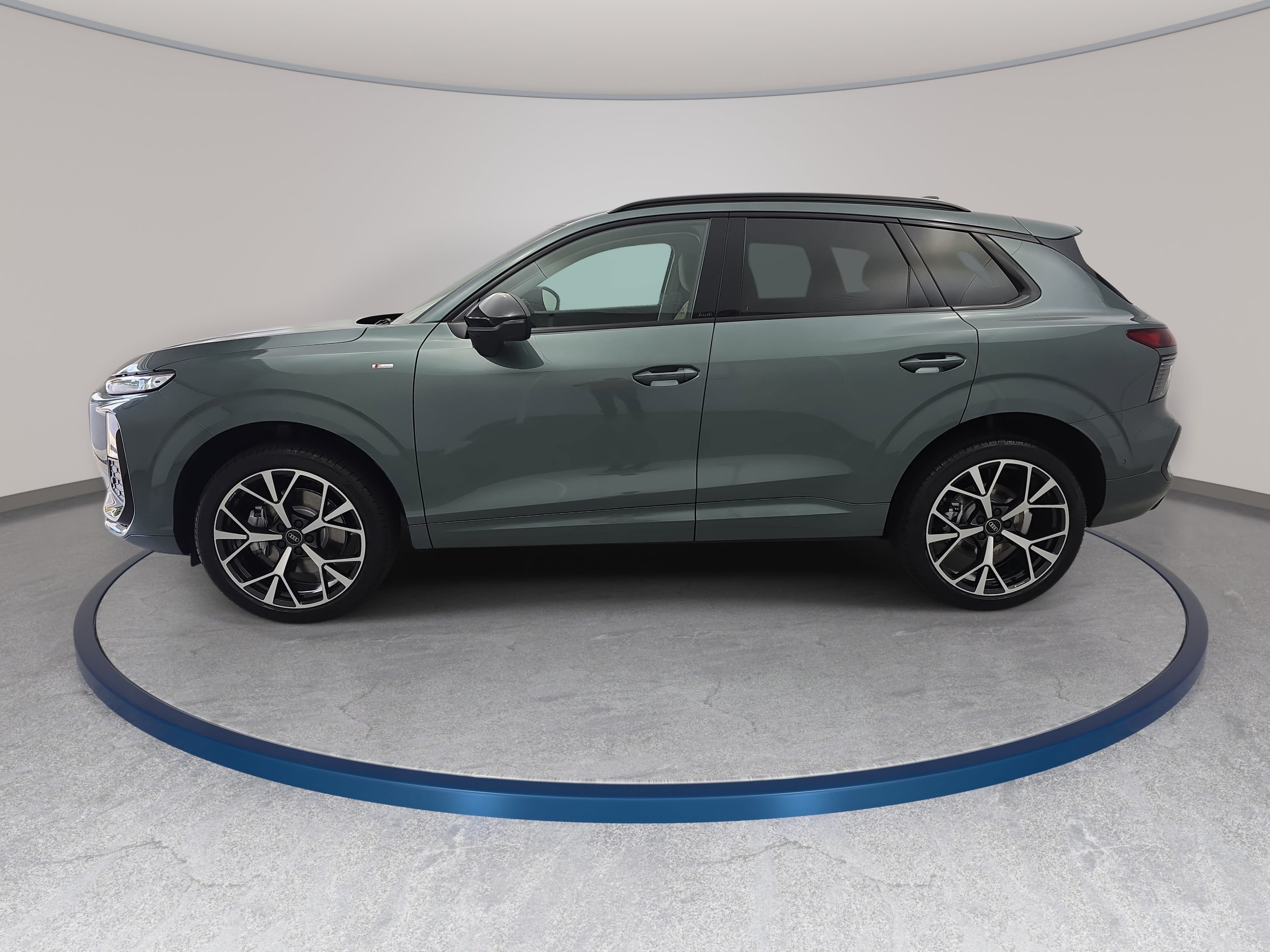New 2026 Audi Q3 quattro 2.0T AWD/4WD image 8