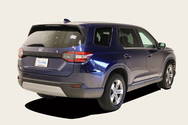Used 2023 Honda Pilot EX-L image 6