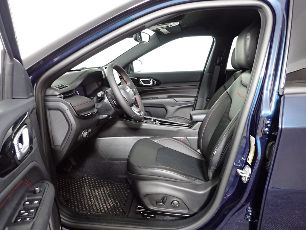 New 2026 Jeep Compass Trailhawk AWD/4WD image 22