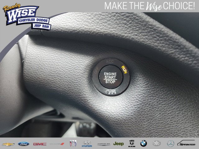 Used 2019 Jeep Cherokee Trailhawk w/ Comfort & Convenience Group AWD/4WD image 24