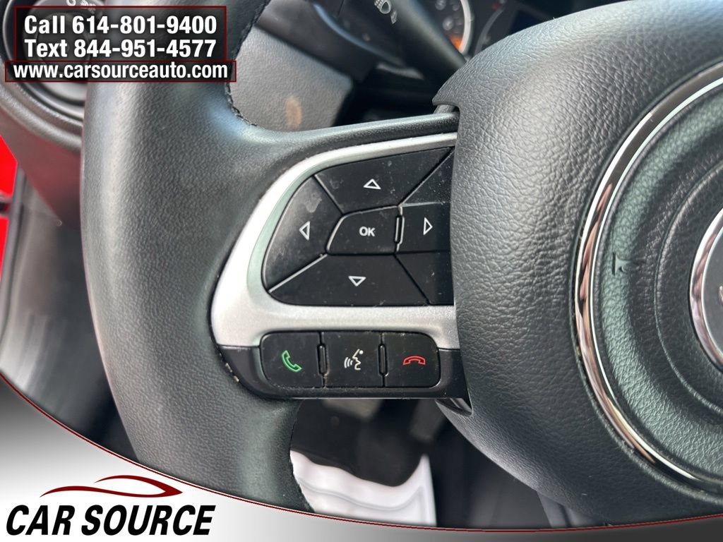 Used 2018 Jeep Renegade Latitude AWD/4WD image 12