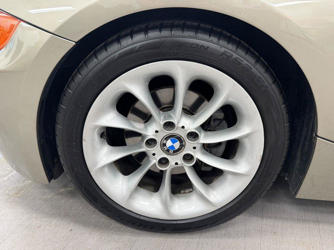 Used 2004 BMW Z4 2.5i RWD image 31