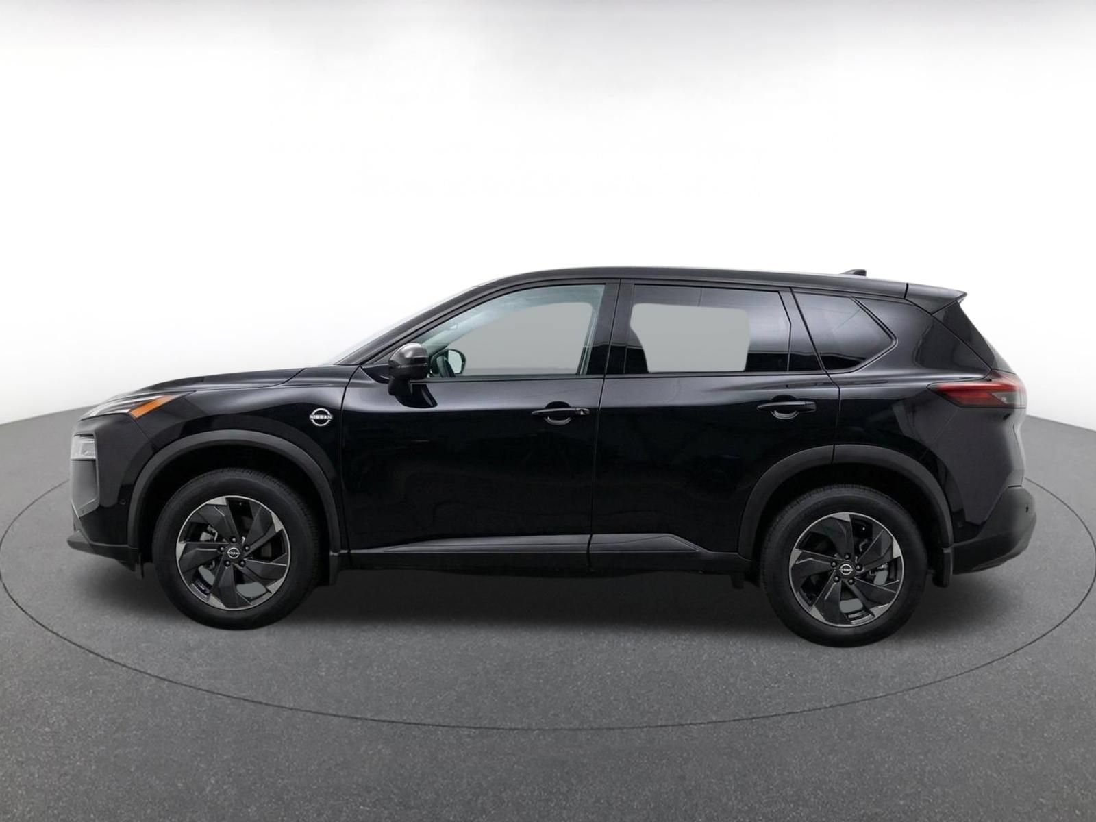 Used 2025 Nissan Rogue SV AWD/4WD image 4