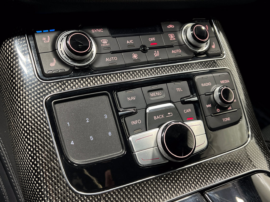 Used 2015 Audi S8 AWD/4WD image 27