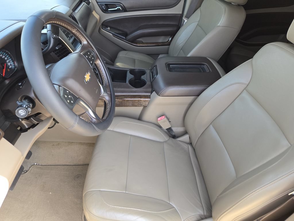 Used 2018 Chevrolet Suburban LT RWD image 8