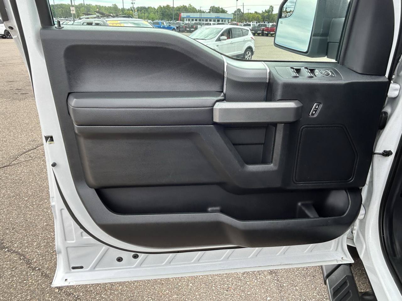 Used 2017 Ford F150 XLT w/ Equipment Group 301A Mid AWD/4WD image 14