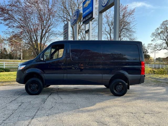 Used 2024 Mercedes-Benz Sprinter 2500 image 11
