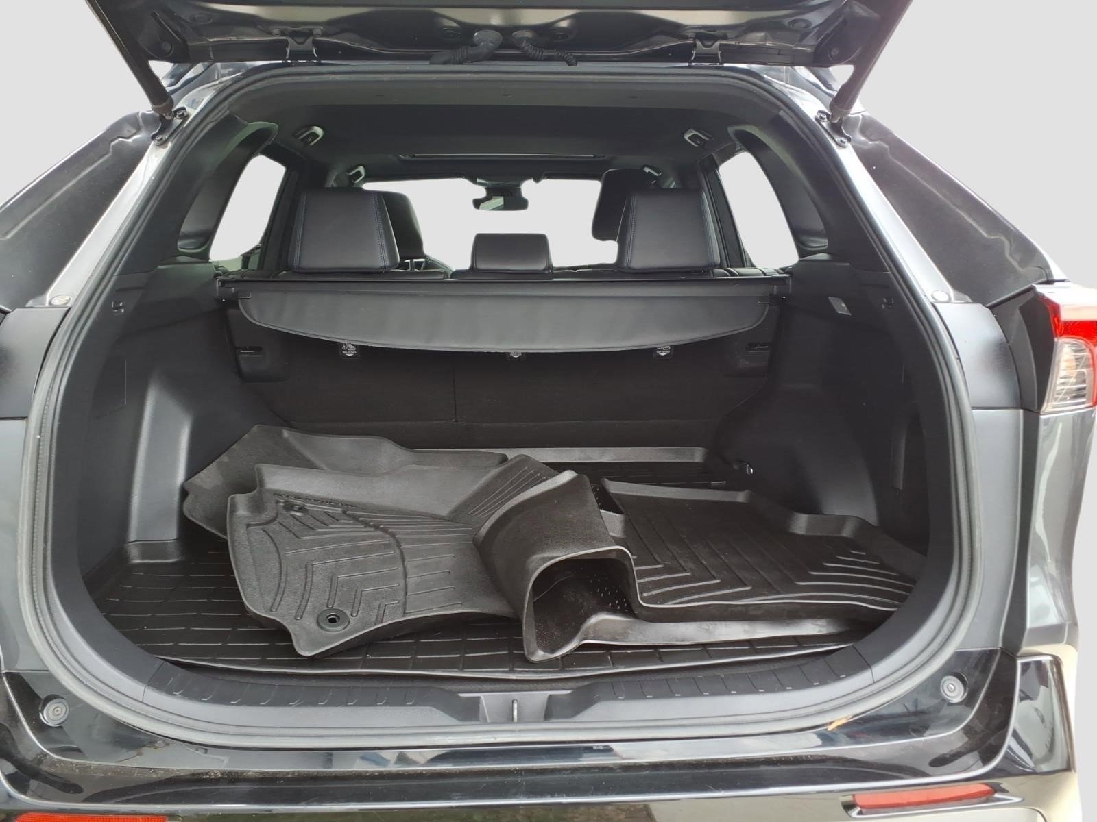 Used 2021 Toyota RAV4 XSE AWD/4WD image 15