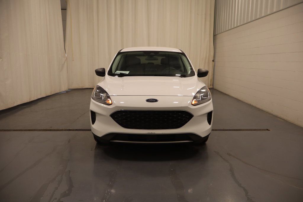 Used 2022 Ford Escape SE image 3