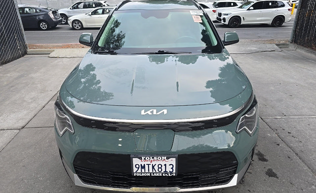 Used 2024 Kia Niro Wind FWD image 2