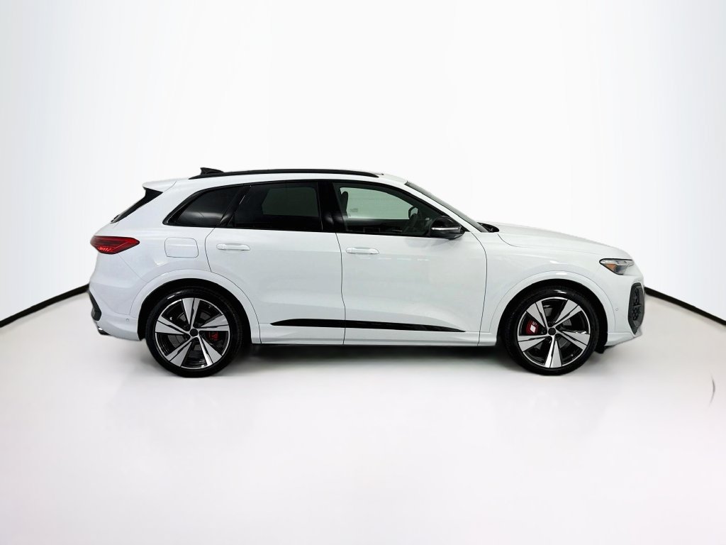 New 2026 Audi SQ5 Premium Plus AWD/4WD image 4