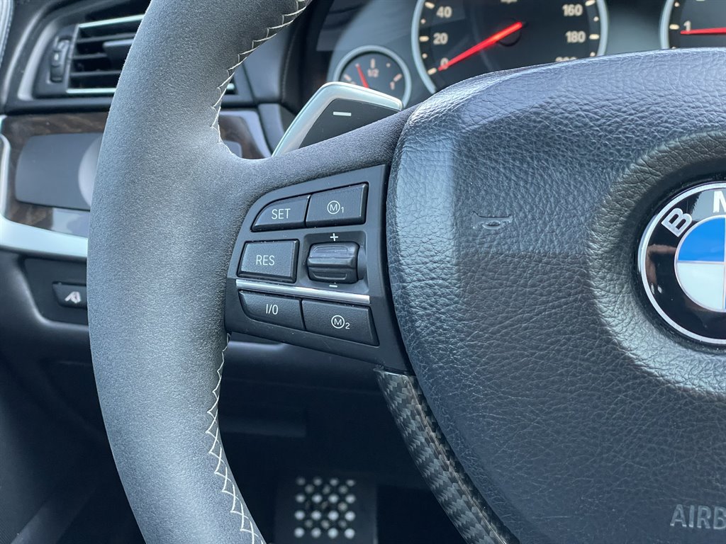 Used 2013 BMW M5 RWD image 28