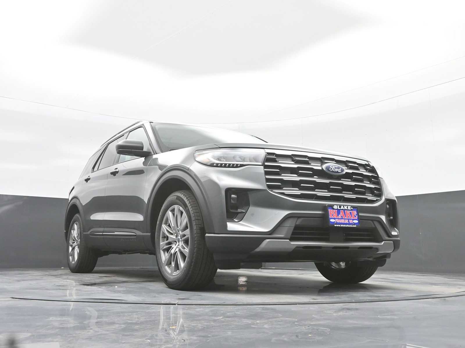 New 2026 Ford Explorer Active w/ Active Comfort Package image 16