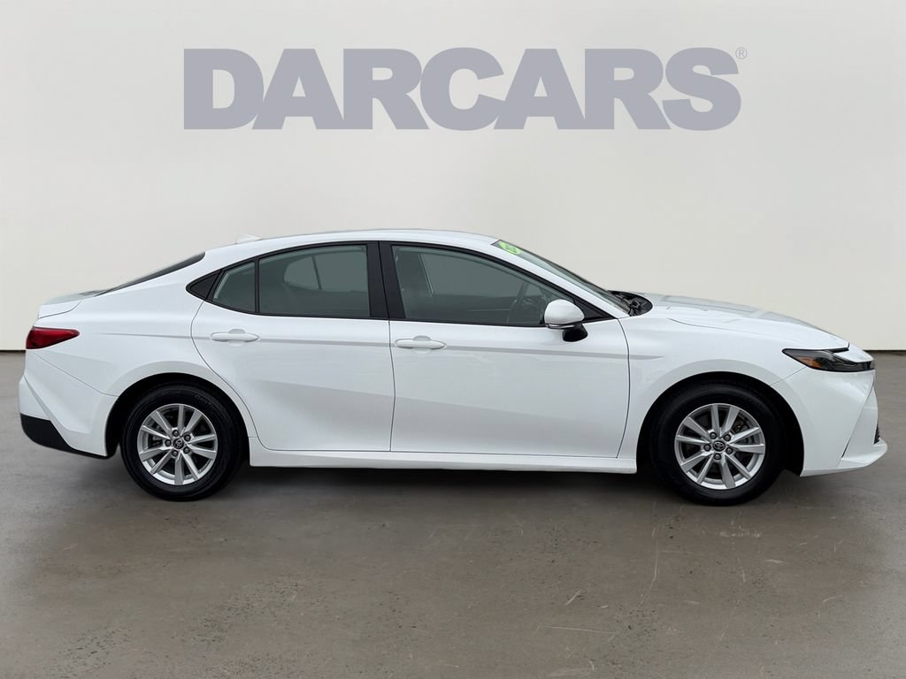 Used 2025 Toyota Camry LE FWD image 8