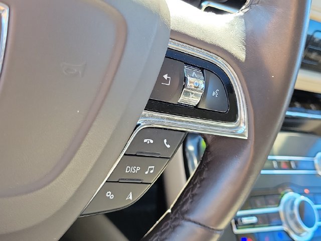 Used 2023 Lincoln Nautilus Reserve AWD/4WD image 13