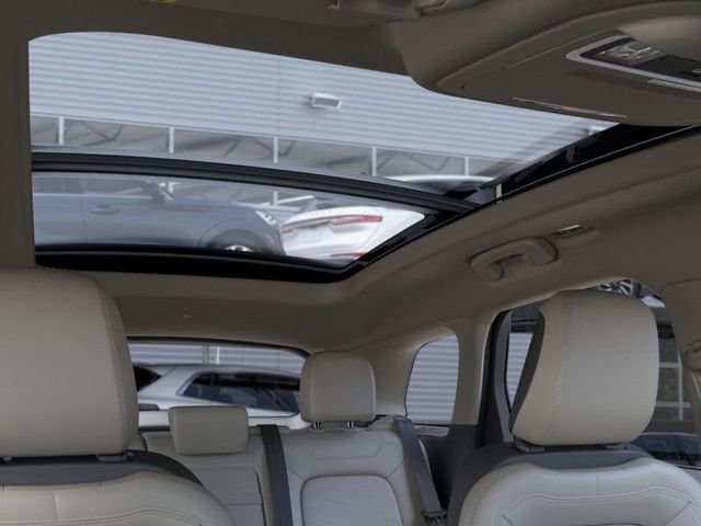 New 2025 Lincoln Corsair Grand Touring image 22