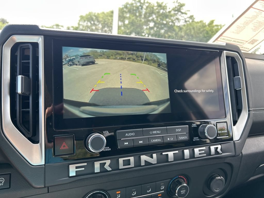 Certified 2025 Nissan Frontier SV AWD/4WD image 36