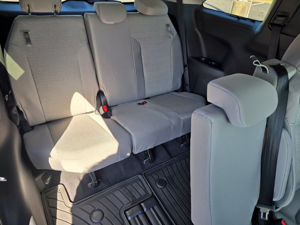 New 2026 Toyota Sienna LE AWD/4WD image 17
