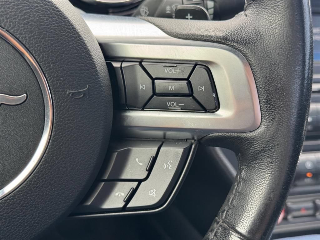 Used 2017 Ford Mustang Coupe RWD image 17