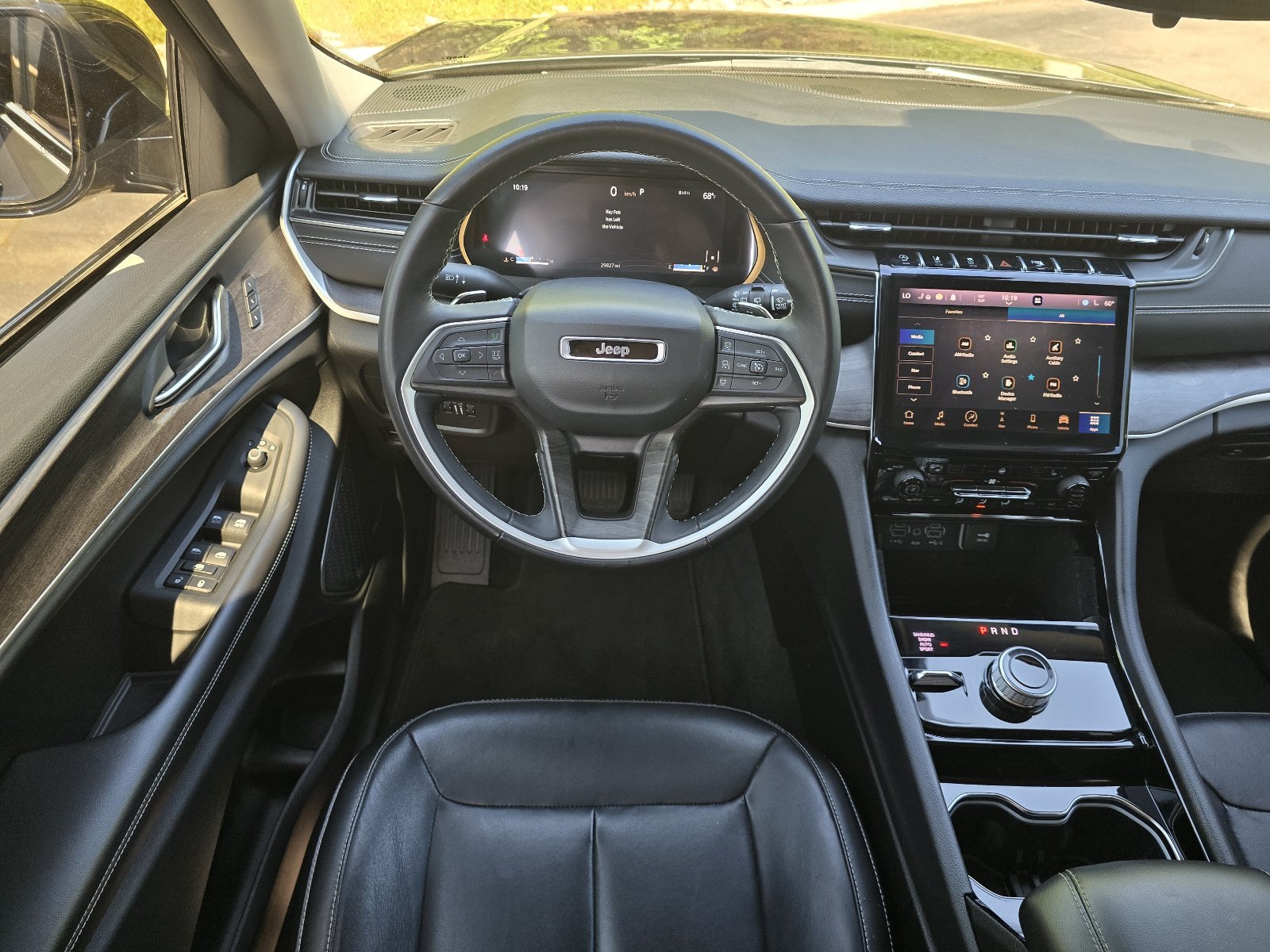 Used 2021 Jeep Grand Cherokee L Limited AWD/4WD image 13