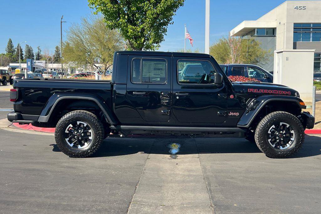 New 2026 Jeep Gladiator Rubicon w/ Safety Group AWD/4WD image 3