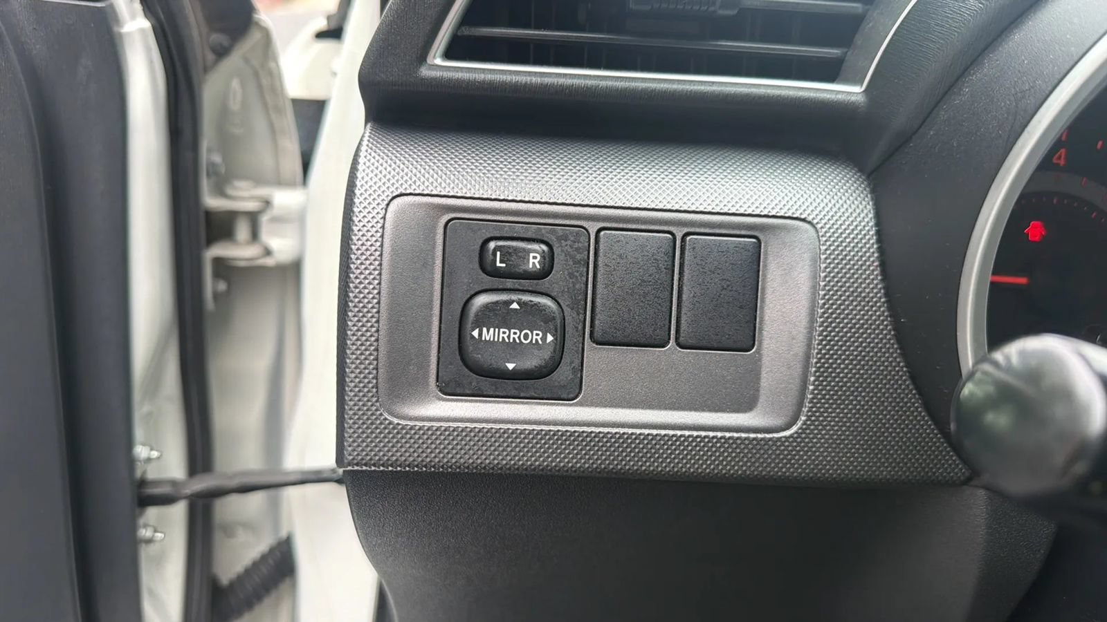 Used 2015 Scion tC FWD image 18