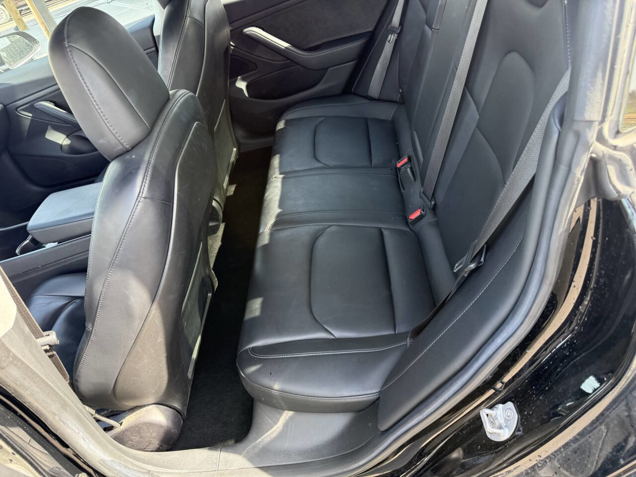 Used 2018 Tesla Model 3 image 22